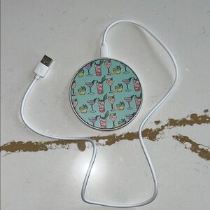 Wireless Charger with Cocktail Design - White